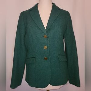 Blazer with removable fur collar